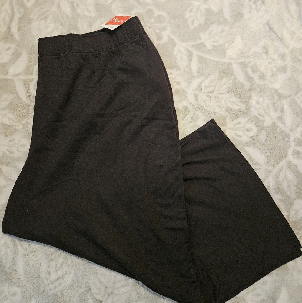 Hanes Black Women's Sweat Pants